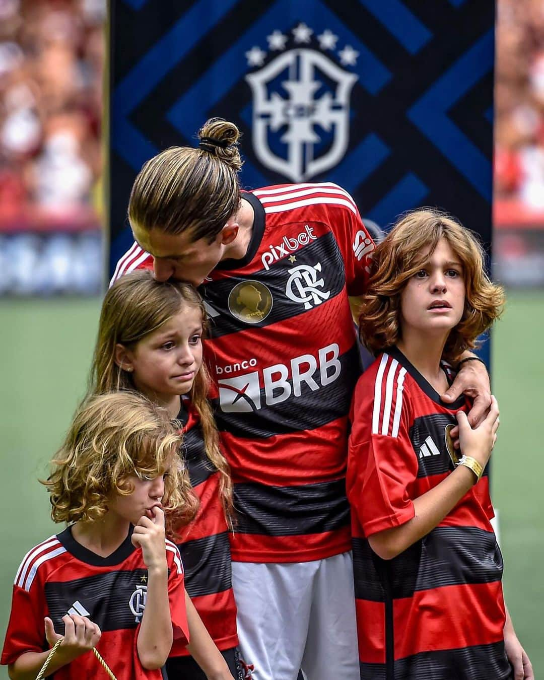 フィリペ・ルイスさんのインスタグラム写真 - (フィリペ・ルイスInstagram)「Nem nos meus melhores sonhos. FLAMENGO. Obrigado NAÇÃO.   📸: @cristianoandujar @marcelocortes_」12月5日 2時38分 - filipeluis