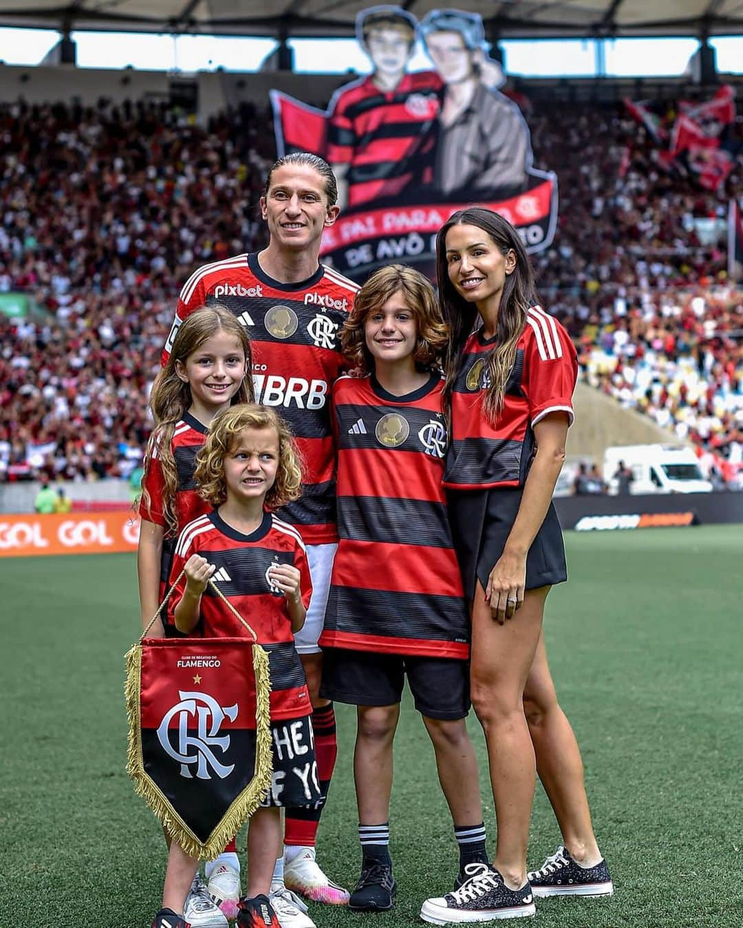 フィリペ・ルイスさんのインスタグラム写真 - (フィリペ・ルイスInstagram)「Nem nos meus melhores sonhos. FLAMENGO. Obrigado NAÇÃO.   📸: @cristianoandujar @marcelocortes_」12月5日 2時38分 - filipeluis