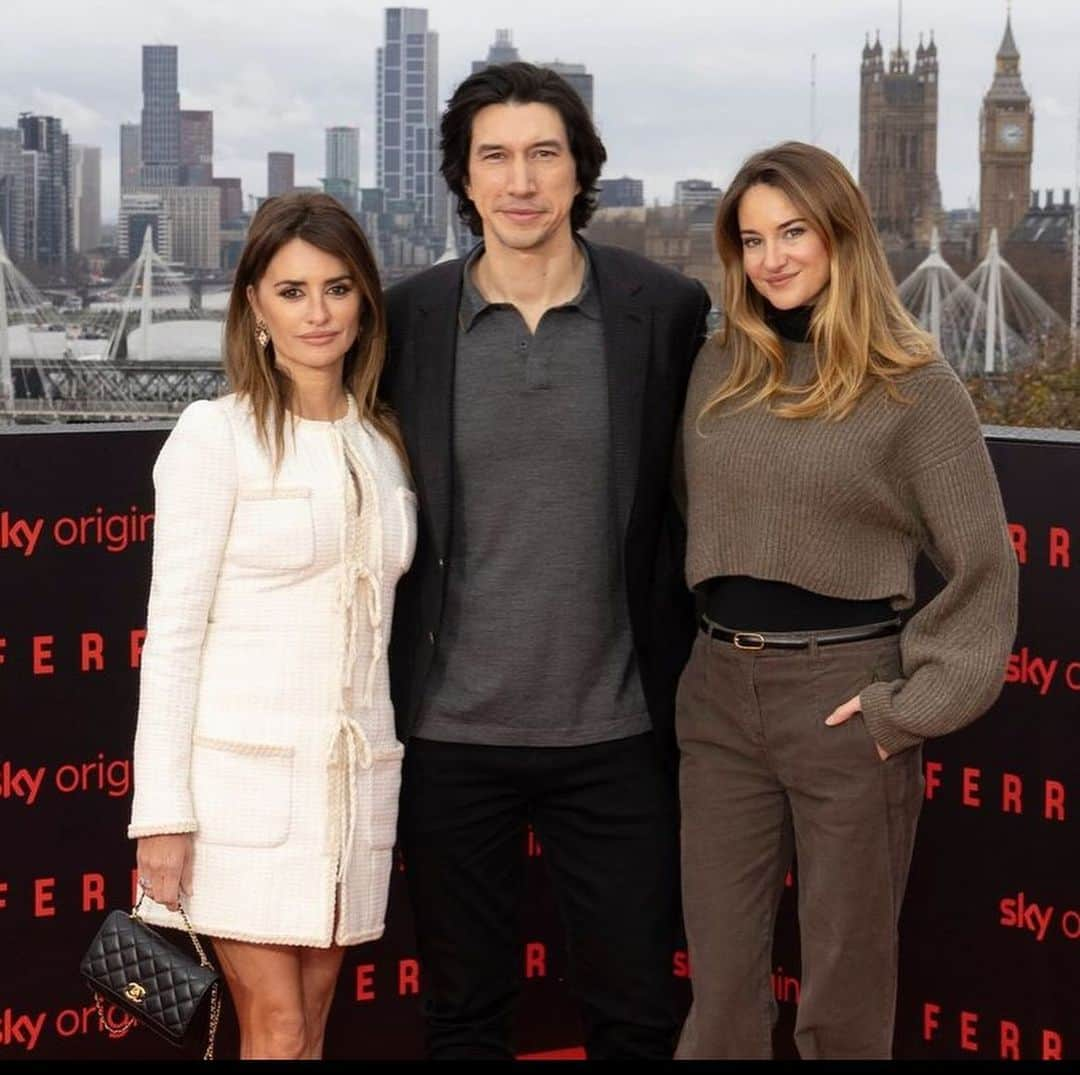 ペネロペ・クルスさんのインスタグラム写真 - (ペネロペ・クルスInstagram)「In London for the @ferrarithemovie premiere.」12月5日 2時40分 - penelopecruzoficial