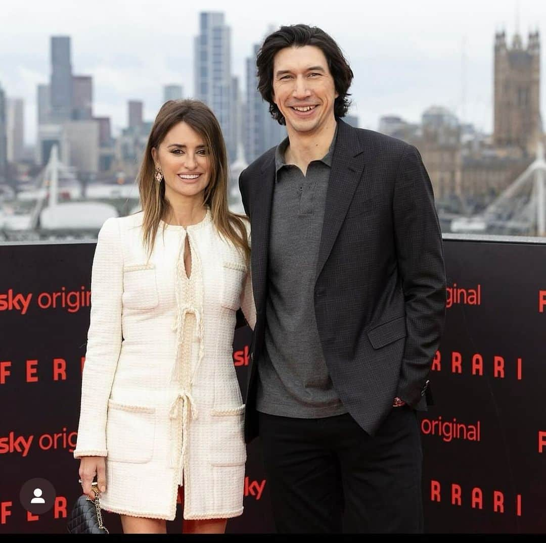 ペネロペ・クルスのインスタグラム：「In London for the @ferrarithemovie premiere.」