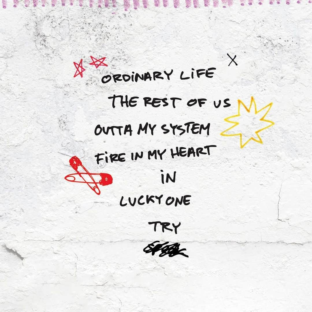 Simple Planさんのインスタグラム写真 - (Simple PlanInstagram)「Happy (belated) birthday to “Get Your Heart On - The Second Coming” which we can’t believe was released 10 years ago yesterday! 🤯🥳🤩   We wrote so many songs for our fourth album “Get Your Heart On” that we loved but just couldn’t fit onto the original record - so we had to go for round two!   We think there are definitely some underrated gems on this album, do you agree?   Which songs from #GYHOTSC are you giving some extra love to today to celebrate? Which ones do you wanna hear us play live more? 🎉🎉🎉」12月5日 2時46分 - simpleplan