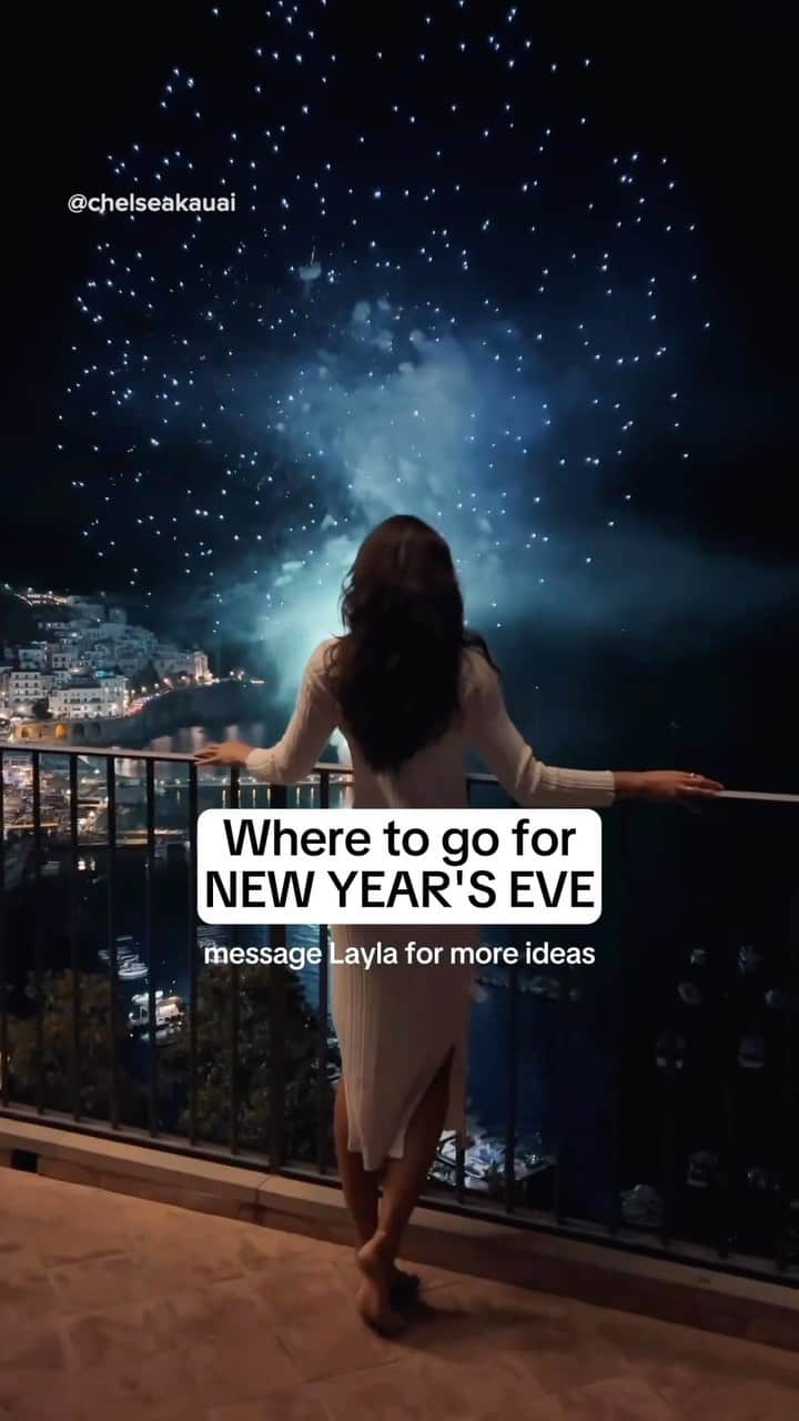 BEAUTIFUL DESTINATIONSのインスタグラム：「we must’ve time traveled because there’s no way it’s already december…but on the bright side, that means new year’s eve is just around the corner!   if you’re looking for the best spots to celebrate the end of 2023, send @justasklayla a message here on Instagram asking “where should I spend new year’s eve?” and I’ll instantly reply with my favorite places. it’s never to late to plan a getaway!  #justasklayla #newyearseve #newyear #nye #nye2023 #istanbul #sydney #dubai #london #athens #budapest #busan #newyorkcity #travelinspiration #travelplanner」