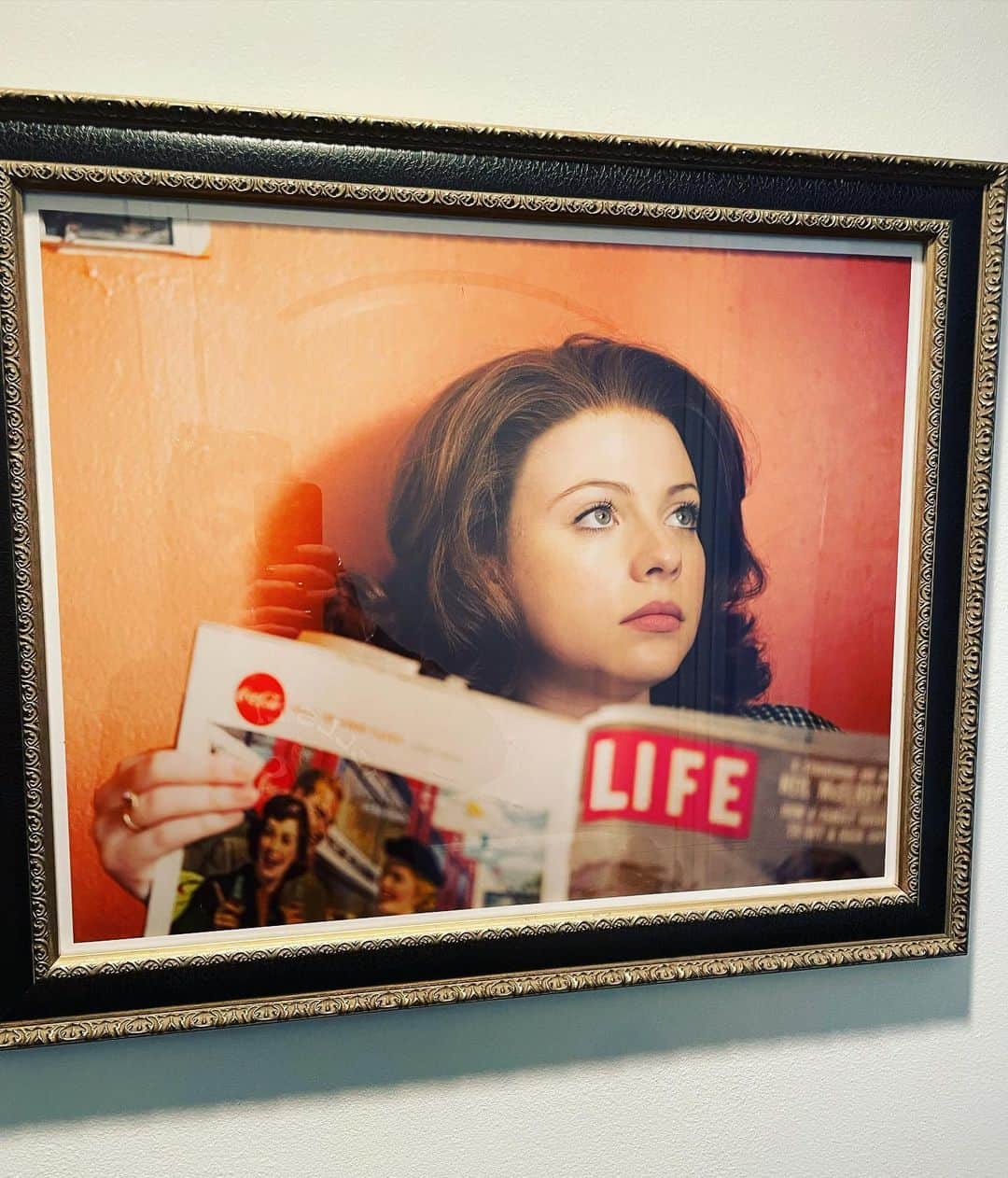 ミシェル・トラクテンバーグのインスタグラム：「A still shot from filming Killing Kennedy cuz sometimes Mondays are for #memories ❤️」