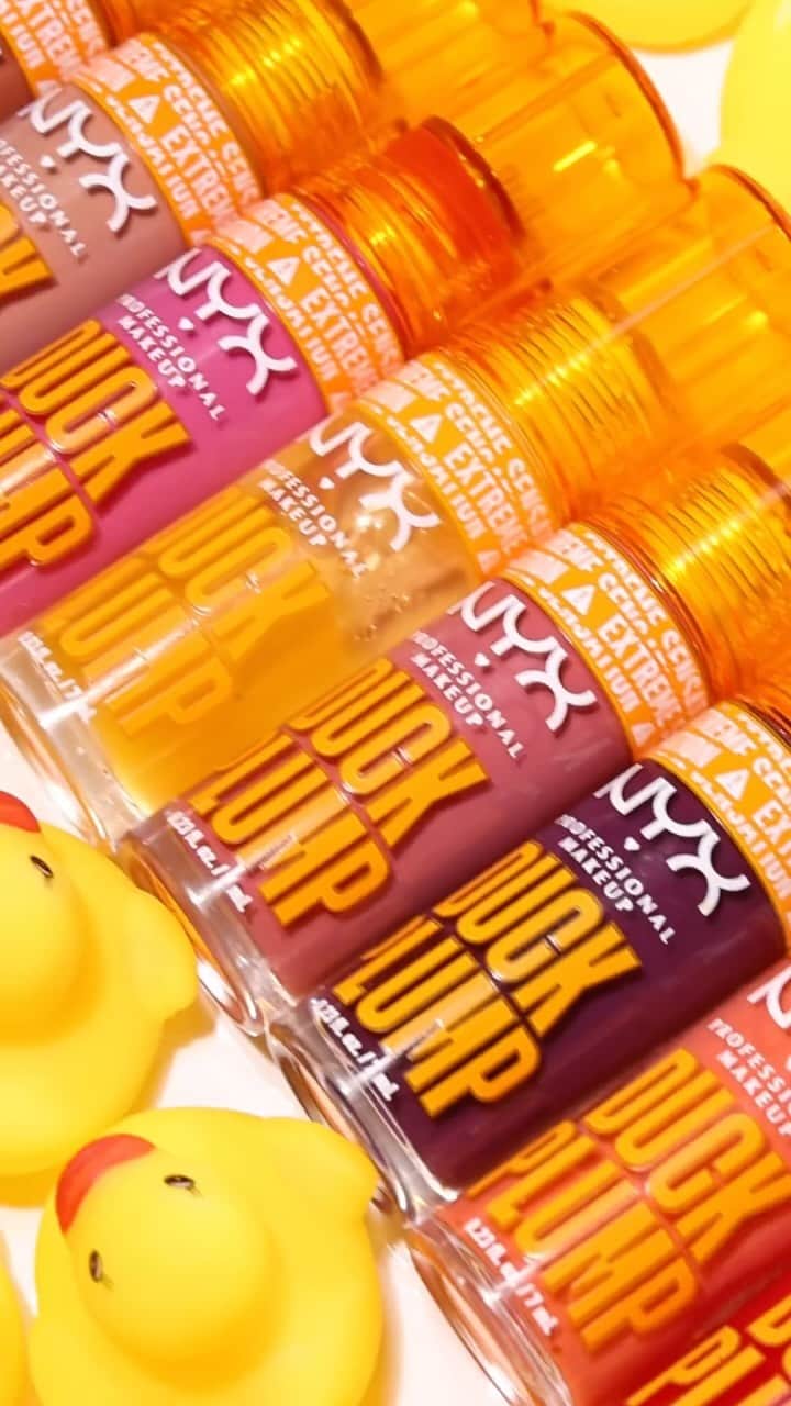 NYX Cosmeticsのインスタグラム：「early bird catches the gloss ✨ Duck Plump Extreme Sensation Plumping Gloss is available NOW exclusively online @ultabeauty 🧡 In stores at @ultabeauty on 12/26 • #duckplump #nyxcosmetics #nyxprofessionalmakeup #crueltyfree #vegan #ultabeauty」