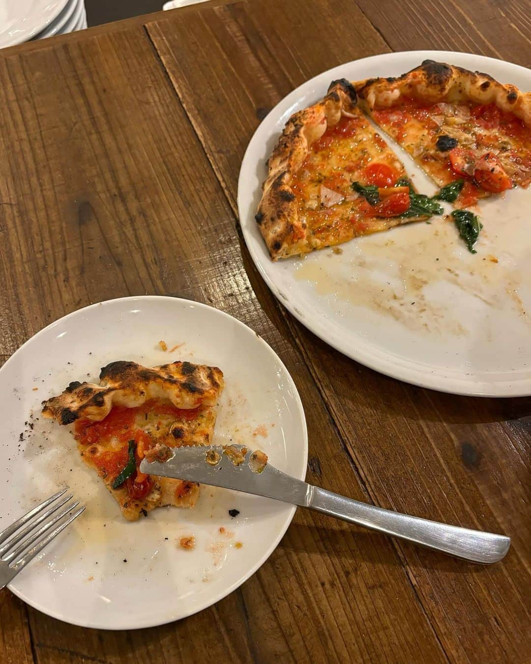 Lisaさんのインスタグラム写真 - (LisaInstagram)「📍BURDE / 高岳  美味しすぎたピザ🍕 ほんとに今まで食べたピザで一番美味しかった かもしれない、、🤤 ピザに依存したことないけど、 もう食べたいってなるピザです🥹  またすぐ行きたい食べたい、、🥺💓  #burde#ピザ#高岳#高岳グルメ」12月5日 10時34分 - lisarobintweety