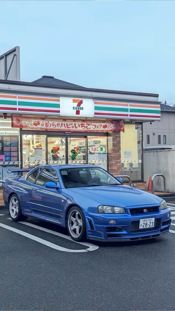 7-Eleven USAのインスタグラム：「Ok I can’t keep the secret any longer. Not only will 2023 Car of the Year get bragging rights, they’ll also get an exclusive photoshoot with @larry_chen_foto ! Tag a car bro that’s livin’ like Larry  #CarsOf7ELEVEn」
