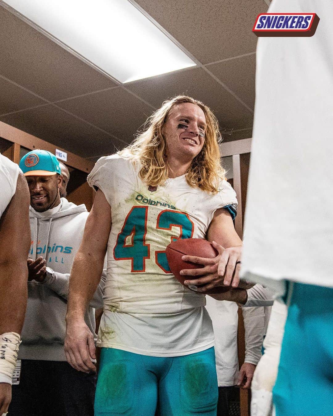 マイアミ・ドルフィンズのインスタグラム：「Locker room energy 💯」