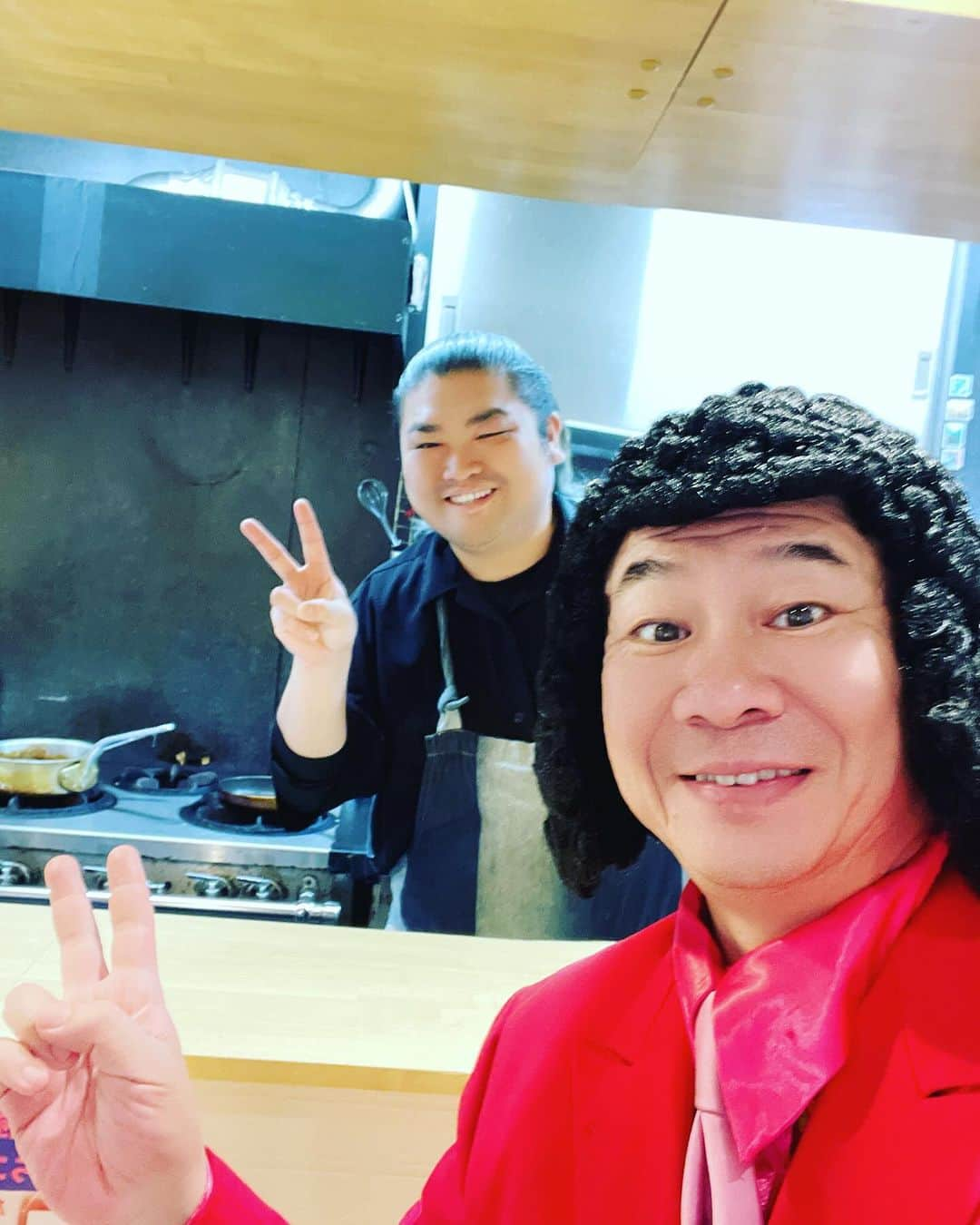 山内要さんのインスタグラム写真 - (山内要Instagram)「6日(水)午後7時週刊山崎くん☺️  ホルモンばんざい❗️ ホルモン好き集まれ〜😀　 是非ご覧下さいませ♪ 見逃した方はTVerでご覧下さいませ♪☺️ #週刊山崎くん #ホルモン #ばんざい  #歩くパワースポット #慶徳二郎」12月5日 7時58分 - keitokujiro