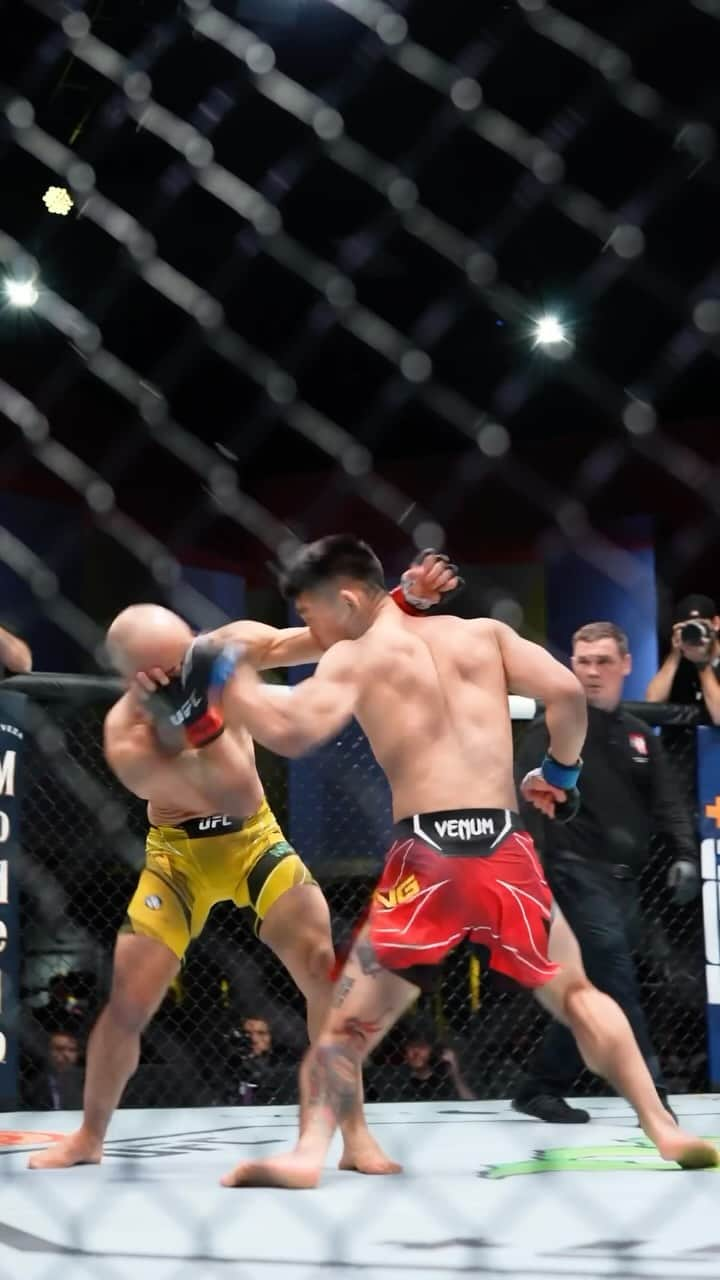 UFCのインスタグラム：「Song strikes are BACK at the APEX 👊  Watch Song Yadong vs. Chris Gutierrez in the #UFCVegas83 main event!」