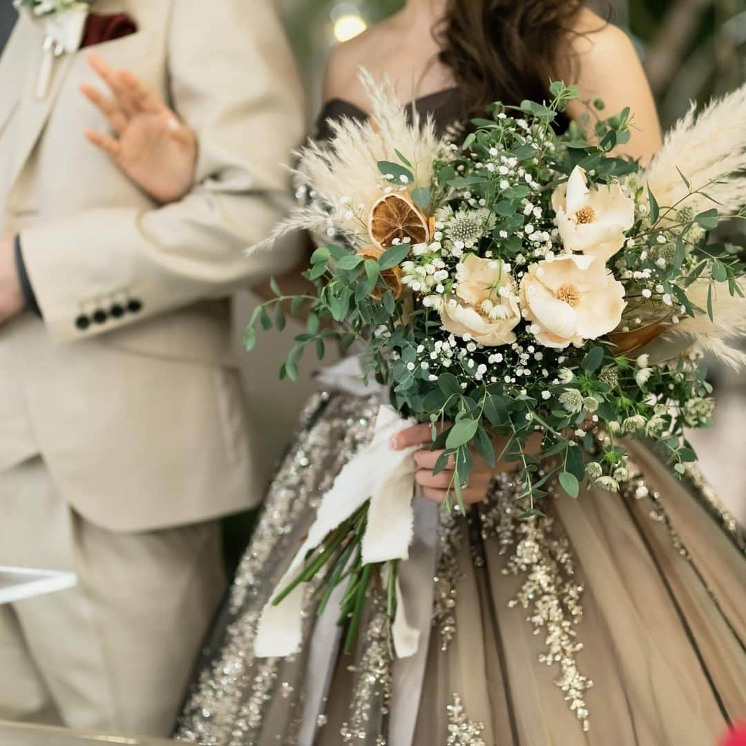 TRIFOGLIA NAGOYA 【トリフォーリア】さんのインスタグラム写真 - (TRIFOGLIA NAGOYA 【トリフォーリア】Instagram)「トリフォ家族Fes EVENT④  結婚式を手掛けるフローリストと一緒に ″フラワーワークショップ″  卒花・プレ花様方からも 満足度の大変高い トリフォweddingを手掛けている フローリストチーム風遊花 （@fuuyuuka_sumire ） とのコラボ企画が決定💐  近日中に情報解禁です⭐️ Instagramの更新をお見逃しなく🌷  おひとり様からご予約可能 またご夫婦で参加はもちろん お子様との参加など どなたとでもご予約可能です🧡  ◆開催会場 披露宴会場（仮）  ◆参加費用 近日公開予定  ◆開催日時 近日公開予定  ◆対象 ・トリフォーリアNAGOYAで 　ご結婚式を挙げられた皆様 ・今後ご結婚式をご予定の皆様  ◆予約方法 情報解禁後メールにてご予約を承ります InstagramのDMやお電話でのご予約は 出来かねますのでご注意くださいませ  ハイライト˗ˏˋ  感謝祭予約 ˎˊ˗を ご確認いただき予約フォームリンクより ご予約をお待ちしております🔗」12月5日 19時41分 - lf_trifoglia_nagoya