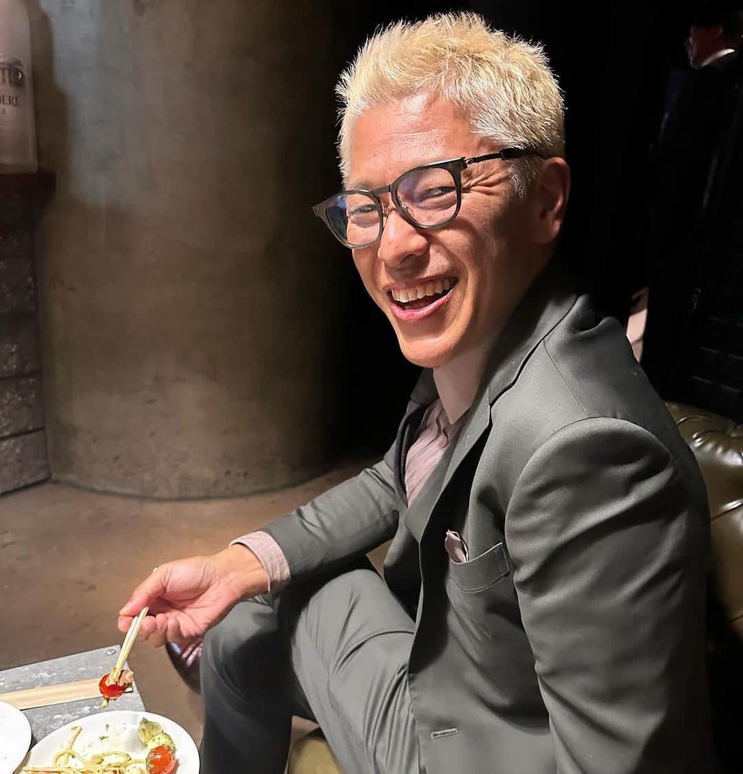 マッコイ斉藤さんのインスタグラム写真 - (マッコイ斉藤Instagram)「亮がパスタ食ってます。」12月5日 18時21分 - maccoi_saito