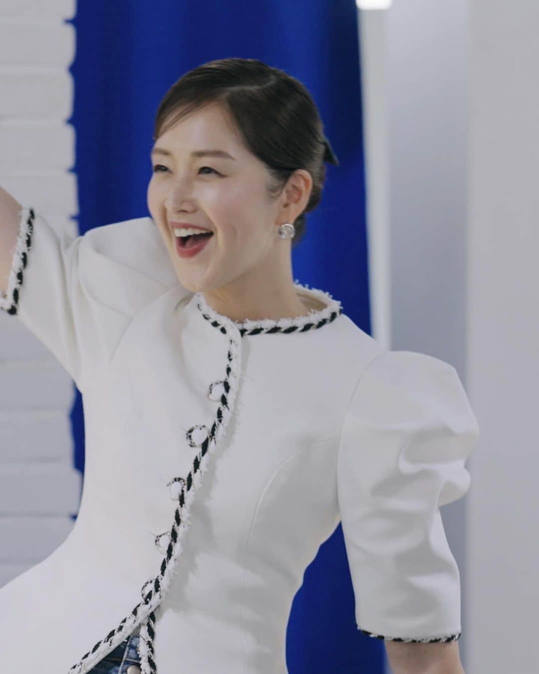 笛木優子のインスタグラム：「Netflix 韓国ドラマな恋がしたい エピソード5-7 今日から配信です！  どんどん展開が面白くなっていくので、ぜひ見てください(^ ^)  #韓国ドラマな恋がしたい   写真たくさんありがとう😊 @kahoringo718」