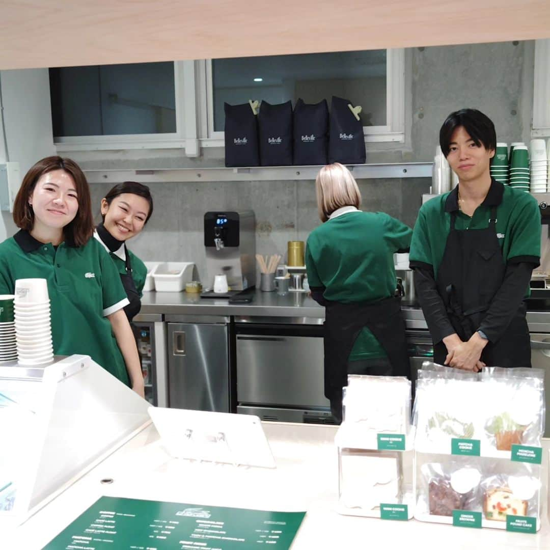 フローラン・ダバディーさんのインスタグラム写真 - (フローラン・ダバディーInstagram)「Love the new Harajuku Tokyo Lacoste hub. The vintage line rocks, so does the heritage items, and they have a coffee shop collab with Belleville famous brûlerie 💚🐊🇯🇵ラコステの原宿ニューショップは粋ですね！ビンテージ洋服にパリ イケイケのコーヒーショップとのコラボなど、超楽しい区間ですよ #ラコステ原宿店 #ラコステテニス #ラコステ誕生90年 #bellevillebrulerietokyo　#ベルヴィルブリュルリー」12月5日 18時36分 - florent_dabadie