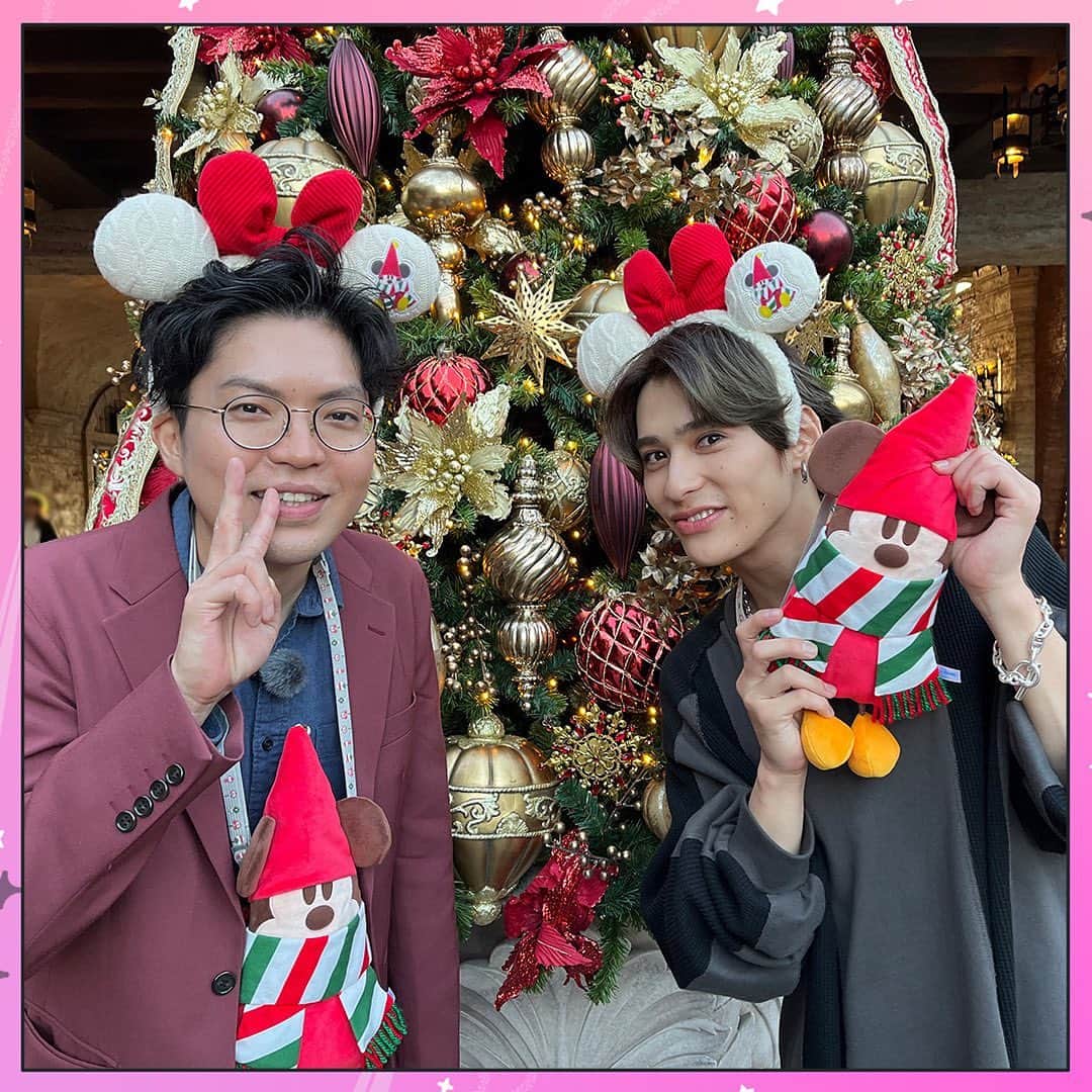 よるのブランチさんのインスタグラム写真 - (よるのブランチInstagram)「_  ＼＼🎄クリスマスディズニー SP🎄／／ 🗓12月6日(水)よる11時56分〜 よるのブランチ🌙  2023年 東京ディズニーリゾートクリスマス特集🎅🏻 今回はONE N' ONLYから NAOYAくん＆TETTAくんがロケ参戦！！  ディズニーランドには、 NAOYAくんと、ヤーレンズ楢原さんが潜入💝 ディズニーシーには、 TETTAくん、ヤーレンズ出井さん❄️ それぞれの楽しみ方をチェックしてみてね✨  オフショットもお楽しみに〜🎁  #東京ディズニーリゾート  #ディズニーランド #ディズニーシー #ワンエン #ワンエンオンリー #NAOYA #TETTA #クリスマス #よるのブランチ」12月5日 18時52分 - night.brunch