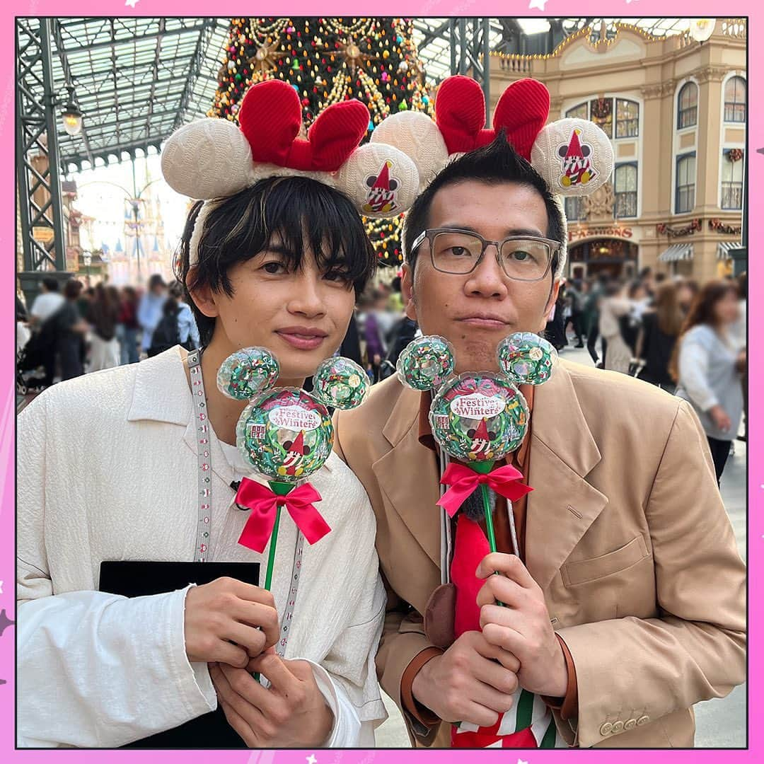 よるのブランチさんのインスタグラム写真 - (よるのブランチInstagram)「_  ＼＼🎄クリスマスディズニー SP🎄／／ 🗓12月6日(水)よる11時56分〜 よるのブランチ🌙  2023年 東京ディズニーリゾートクリスマス特集🎅🏻 今回はONE N' ONLYから NAOYAくん＆TETTAくんがロケ参戦！！  ディズニーランドには、 NAOYAくんと、ヤーレンズ楢原さんが潜入💝 ディズニーシーには、 TETTAくん、ヤーレンズ出井さん❄️ それぞれの楽しみ方をチェックしてみてね✨  オフショットもお楽しみに〜🎁  #東京ディズニーリゾート  #ディズニーランド #ディズニーシー #ワンエン #ワンエンオンリー #NAOYA #TETTA #クリスマス #よるのブランチ」12月5日 18時52分 - night.brunch