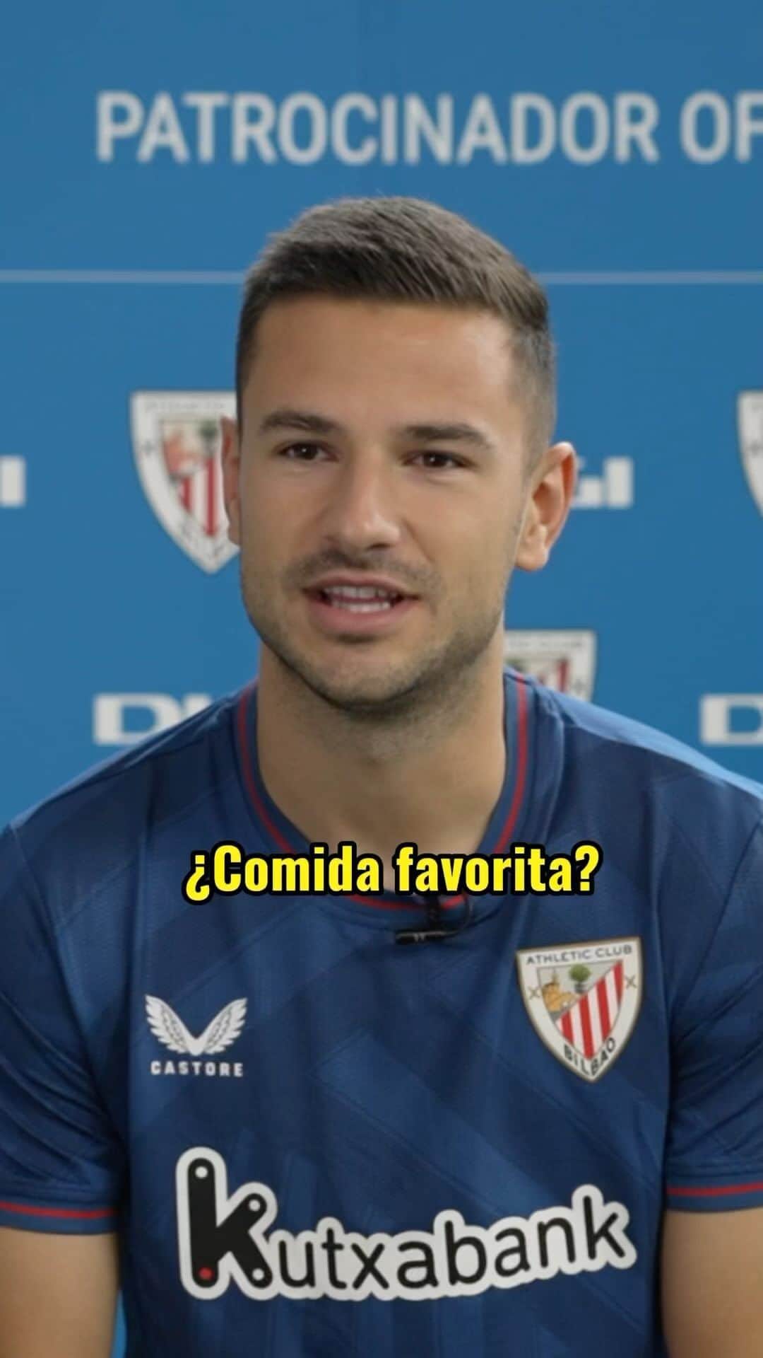 アスレティック・ビルバオのインスタグラム：「✍️ @gorkaguru9 responde a las preguntas del DIGItest ⚡️  ¿Cuál es su cantante y postre favorito? 🤔  @digimobil_es I #AthleticClub 🦁」