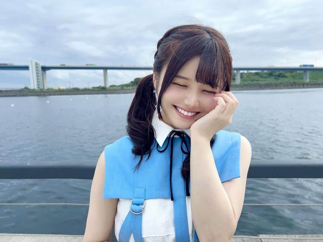 伊藤理々杏さんのインスタグラム写真 - (伊藤理々杏Instagram)「「思い出が止まらなくなる」 MVが公開されました。 爽やかでキュンとするメロディーに可愛らしい振り付けと衣装👗 ぜひ見てくださると嬉しいです🤍  ひなたんが撮ってくれたよ📸  #乃木坂46 #伊藤理々杏」12月5日 19時02分 - riria.ito_official