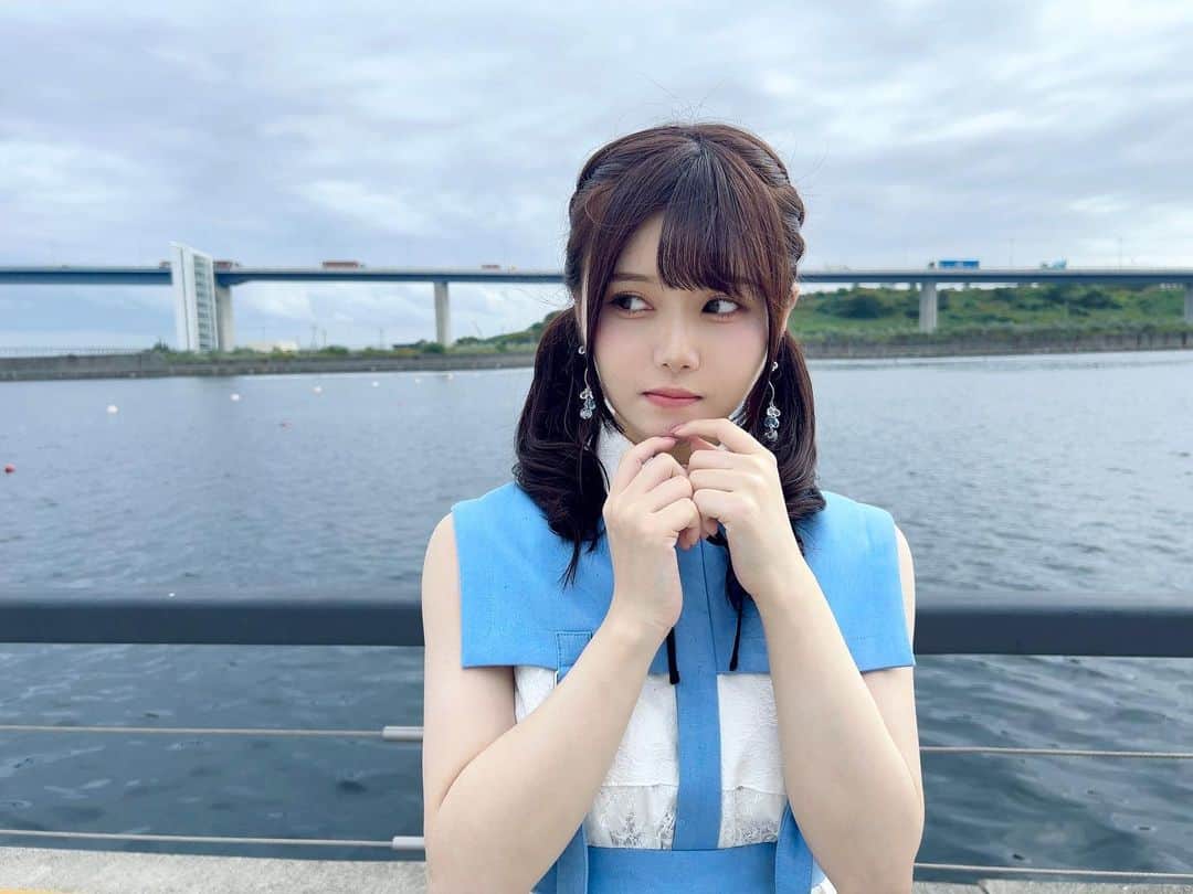 伊藤理々杏さんのインスタグラム写真 - (伊藤理々杏Instagram)「「思い出が止まらなくなる」 MVが公開されました。 爽やかでキュンとするメロディーに可愛らしい振り付けと衣装👗 ぜひ見てくださると嬉しいです🤍  ひなたんが撮ってくれたよ📸  #乃木坂46 #伊藤理々杏」12月5日 19時02分 - riria.ito_official