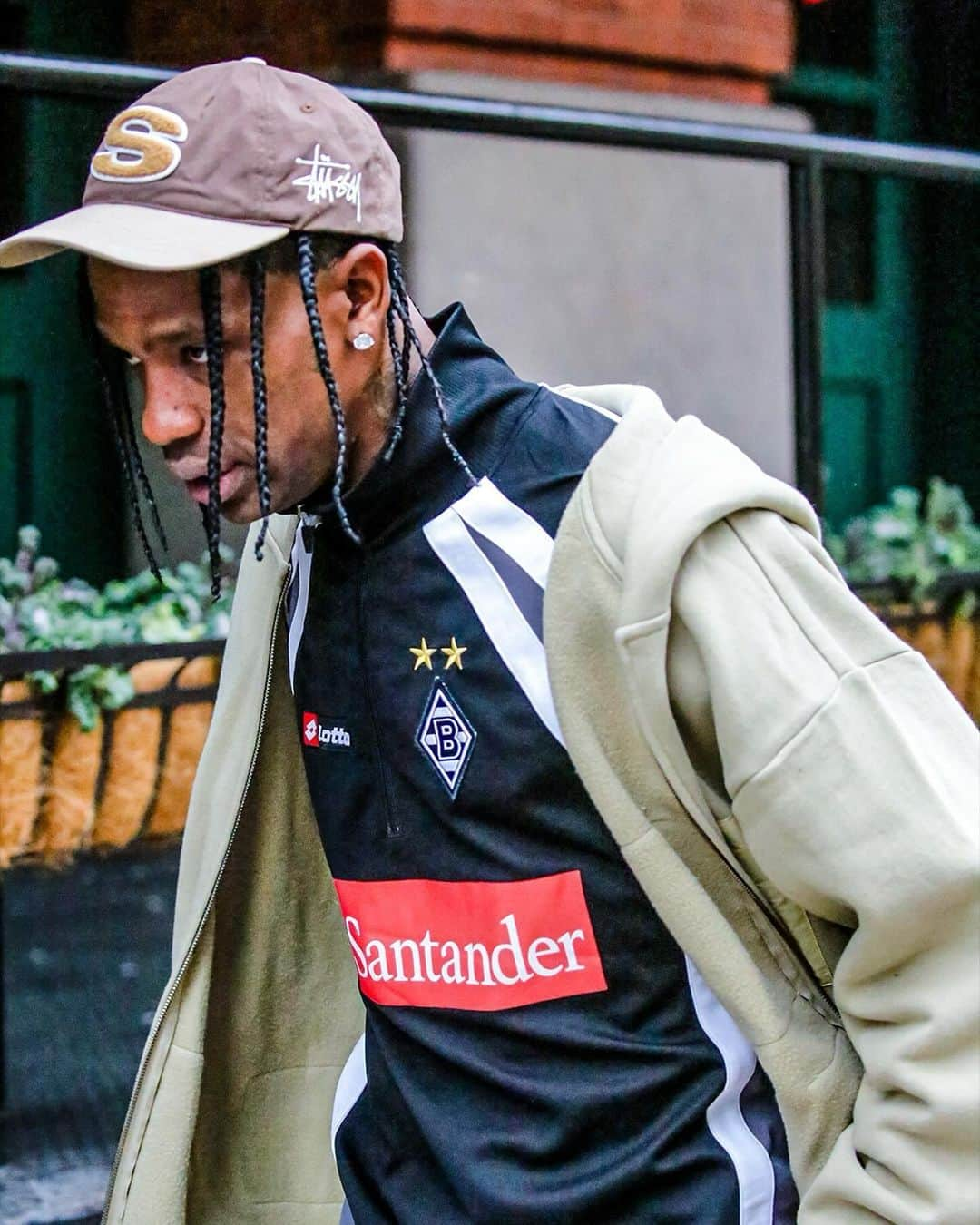 Skills • Freestyle • Tekkersさんのインスタグラム写真 - (Skills • Freestyle • TekkersInstagram)「🇺🇸 @travisscott 🤝 @borussia 🇩🇪」12月5日 19時01分 - skillsweekly