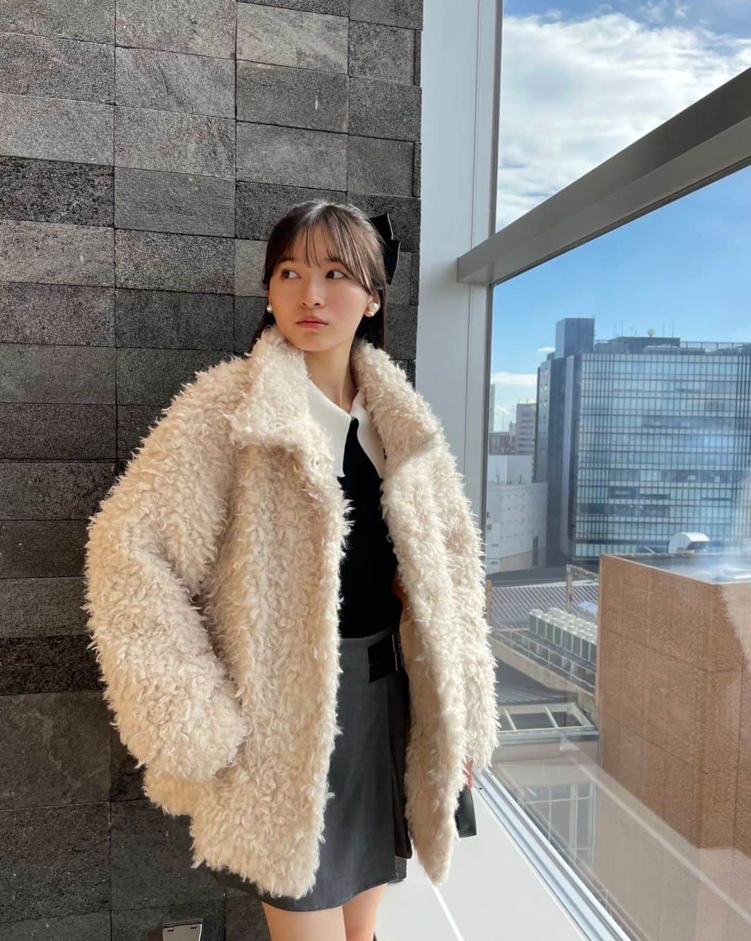 桧山ありすさんのインスタグラム写真 - (桧山ありすInstagram)「妹の部活応援に行った日🤍 とっても楽しかったです！  次回コーデ載せますね🙌🏻  #桧山ありす #alice #07 #jk #fjk #jk1 #16歳 #高校生 #ハーフアップ #リボン」12月5日 19時09分 - alice.hiyama