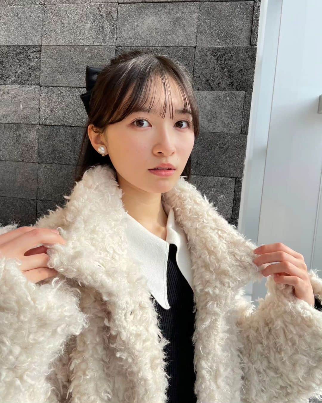 桧山ありすさんのインスタグラム写真 - (桧山ありすInstagram)「妹の部活応援に行った日🤍 とっても楽しかったです！  次回コーデ載せますね🙌🏻  #桧山ありす #alice #07 #jk #fjk #jk1 #16歳 #高校生 #ハーフアップ #リボン」12月5日 19時09分 - alice.hiyama