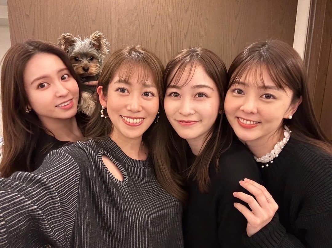 佐藤梨那のインスタグラム：「🖤  ブラックコーデ揃いました♪  会話が止まらなくて とても楽しい時間でした🤍」