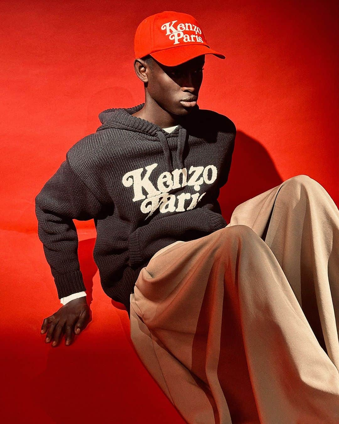 ケンゾーのインスタグラム：「#KENZOxVERDY collection  Now available worldwide on KENZO.COM and stores.  @Verdy's signature font is seen emblazoned across a selection of garments for the holiday season, chosen from the Spring-Summer 2024 collection designed by @Nigo.」