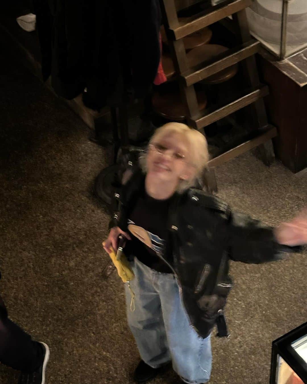 ソミさんのインスタグラム写真 - (ソミInstagram)「About 2more slides to go. Are we ok with that?」12月5日 19時15分 - somsomi0309