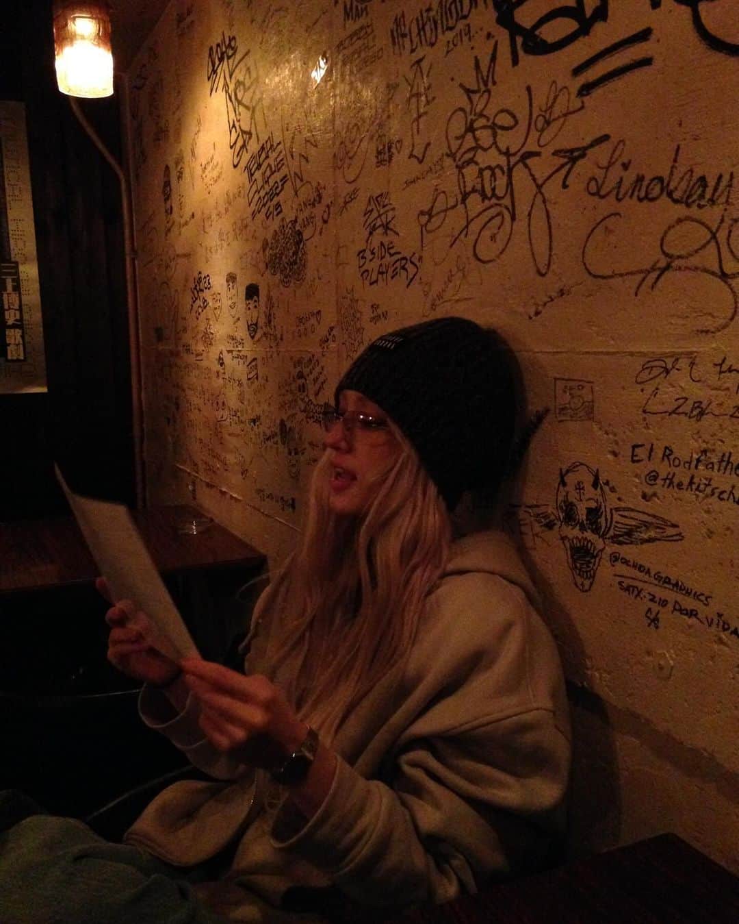 ソミさんのインスタグラム写真 - (ソミInstagram)「About 2more slides to go. Are we ok with that?」12月5日 19時15分 - somsomi0309