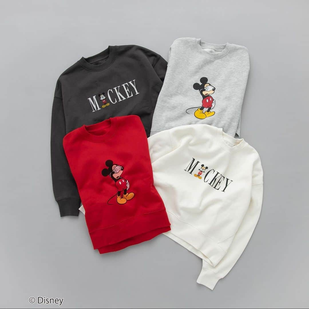 coen コーエンのインスタグラム：「【Coming Soon】coenからMickey MouseCollectionが登場！ ⁡ ミッキーマウスデザインのスウェットやニットから、 帽子やバッグ、マフラーなどの小物まで盛りだくさん！ ⁡ いろいろなバリエーションのアイテム展開となります。 ⁡ ぜひチェックしてみてください。 ーーーーーーーーーーーーーーーーーーーーーーーーーー coen ONLINE STORE、店舗にて近日発売開始！ 【商品の詳細は画像をタップ！】 ⁡ #ディズニー #ミッキーマウス #スウェット #ニット #キャップ #帽子 #バッグ #サコッシュ #disney」