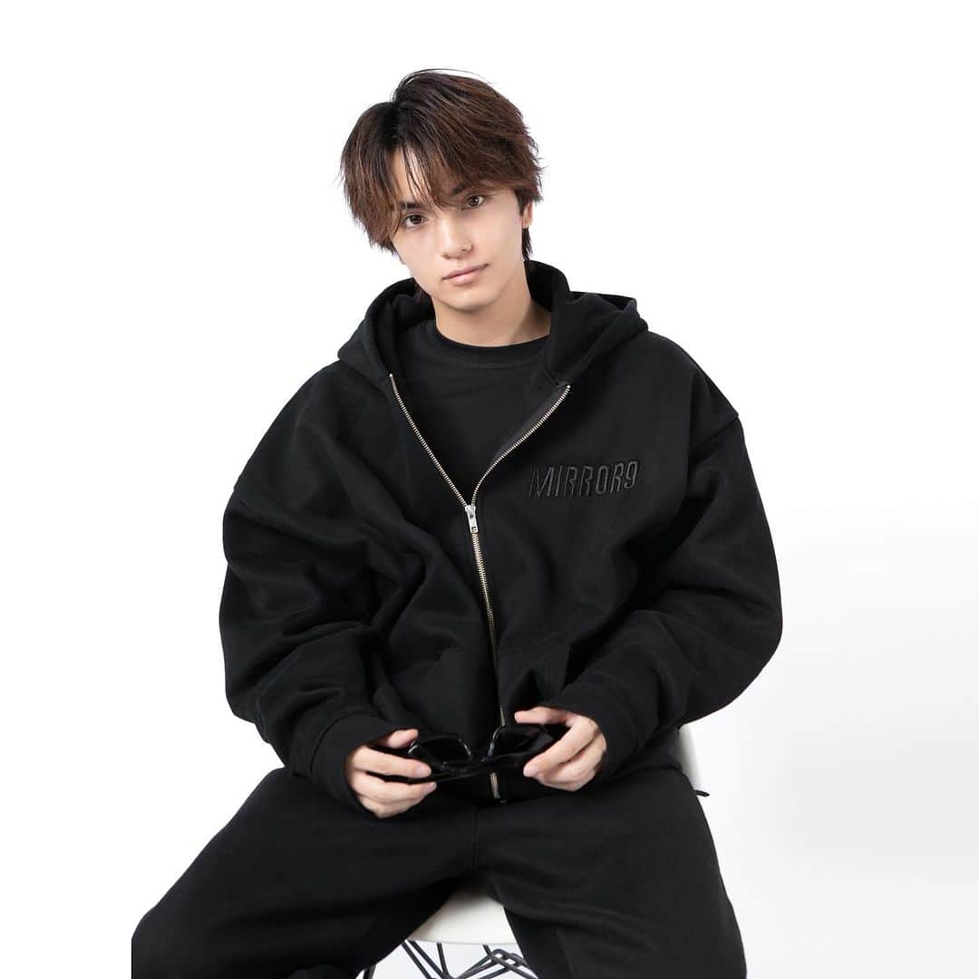 Select Shop MIRROR9さんのインスタグラム写真 - (Select Shop MIRROR9Instagram)「. embroidery sweat series "BLACK"color 🖤  #MIRROR9 #ミラーナイン」12月5日 10時52分 - mirror9official