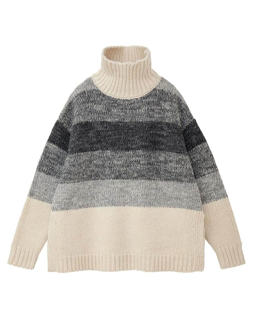 MāWのインスタグラム：「. [CLANE]  GRADATION BORDER WIDE KNIT TOPS.  ウールとモヘヤの2種類の糸を使用したグラデーションが特徴的のボーダー柄のニット。 ウールベースでモヘヤを1本入れることにより素材の柔らかさと膨らみを表現しています。柄の色合いと本数のバランスを変えてグラデーションに拘ったボーダーデザインがポイントです。  ヒップが隠れるワイドサイズなので、様々なパンツに合わせやすい1枚で映えるニットトップスです。  -  #mawsapporo #MāW #insonlinestore #clane #sapporo #hokkaido #23aw」