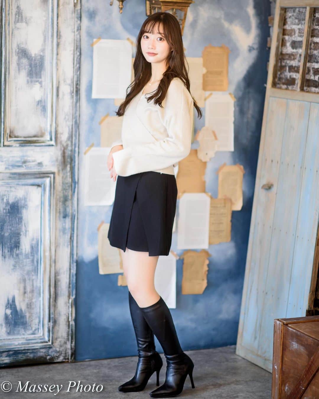 Hiro Matsushimaさんのインスタグラム写真 - (Hiro MatsushimaInstagram)「. . . . 「ロビンスタジオ」で撮った写真です。 モデルは、ひとみちゃんです。 It is a picture taken in the studio “Robin Studio”. Her name is Hitomi. . . #ポートレート #ポートレート女子 #ポートレートモデル #ポートレート撮影 #ポートレート部 #ポートレートモデル撮影 #ポートレイト #ポトレ #被写体 #被写体モデル #被写体女子 #東京カメラ部 #写真好きな人と繋がりたい #撮影会モデル #美女図鑑 #portrait #excellent_portraits #girlsphoto #lovers_nippon_portrait #portrait_perfection #portraitphotography #japanesegirl #japanesemodel #tokyogirl #good_portraits_world #모델촬영 #인물사진」12月5日 11時15分 - massey_photo