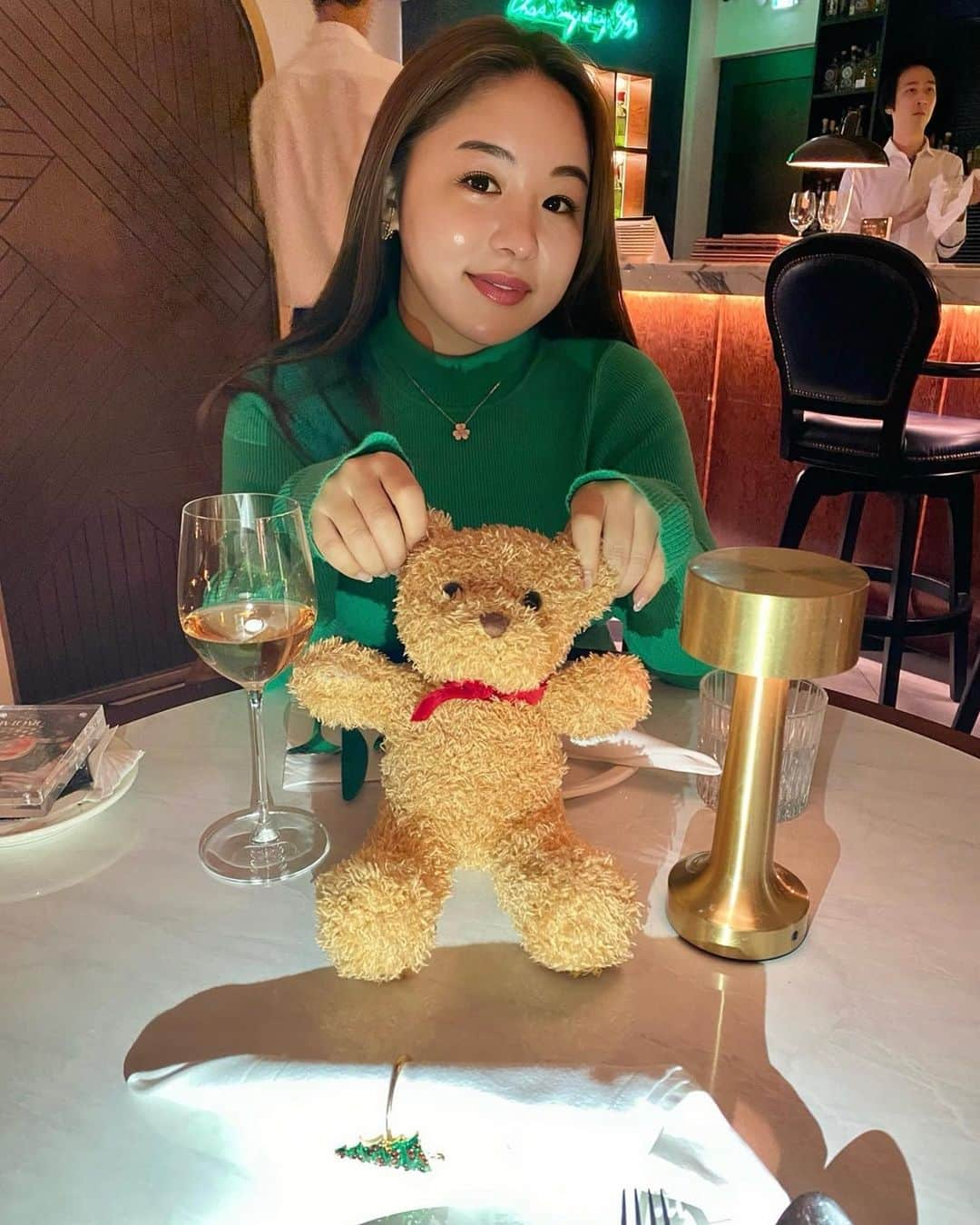 まゆまゆさんのインスタグラム写真 - (まゆまゆInstagram)「. @terraceroom.seoul 🧸 可愛すぎるレストラン🍽️ とにかく全女子が好きな空間だと思う🧸🎄 テラスの予約が取れなかったから 絶対にリベンジする🫶 ふらっと行けるお店ではなく予約必須です💪 #terraceroom #テラスルーム #まゆまゆの韓国旅🇰🇷」12月5日 11時23分 - 7mayu2mayu