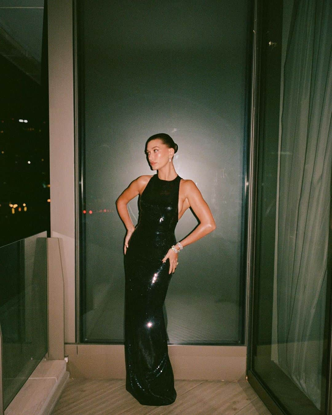 ハイレイ・ロード・ボールドウィンさんのインスタグラム写真 - (ハイレイ・ロード・ボールドウィンInstagram)「Last nights Academy Museum Gala 🖤 @theacademy @academymuseum」12月5日 11時41分 - haileybieber