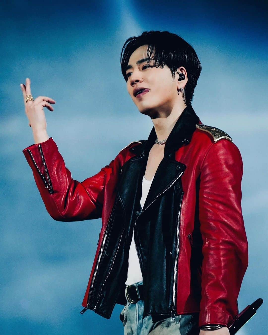 登坂広臣さんのインスタグラム写真 - (登坂広臣Instagram)「Next→FUKUOKA PayPay DOME🔥🔥 #JSB_LAND」12月5日 12時56分 - omi.cdl