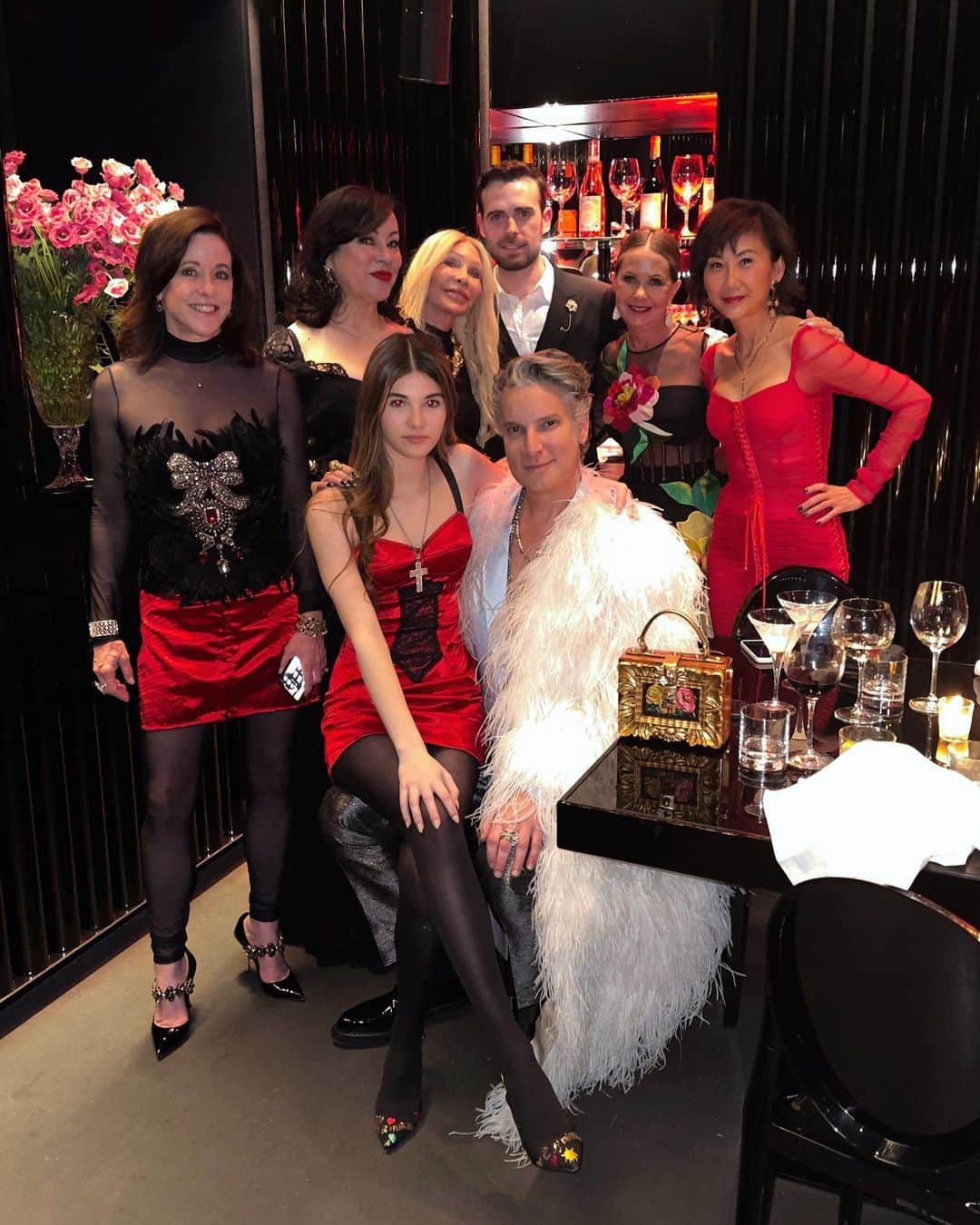 ジェニファー・ティリーさんのインスタグラム写真 - (ジェニファー・ティリーInstagram)「Such a fabulous night at the #DolceGabbanaAltaModa! 🌹💋❤️#DGFamily #dgaltamoda #dolcegabbana」12月5日 13時22分 - jennifertilly