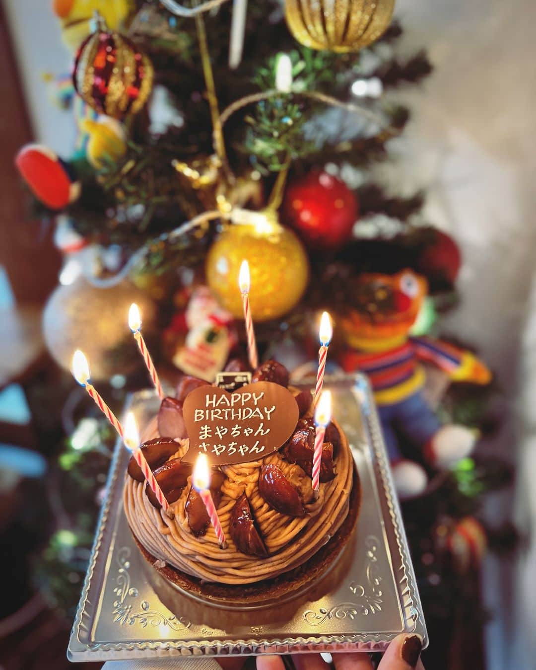 木村真野・紗野のインスタグラム：「2023/12/05 Thank you❣️✨　何歳になっても　自分らしさを見失わず　楽しく笑って　何事も面白がって平気に生きたいと思います👩🏻‍🦰🤝🏻👩🏻　(樹木希林さんの名言は座右の銘)🙇‍♀️✨　まやちゃんさやちゃん😂😂w」