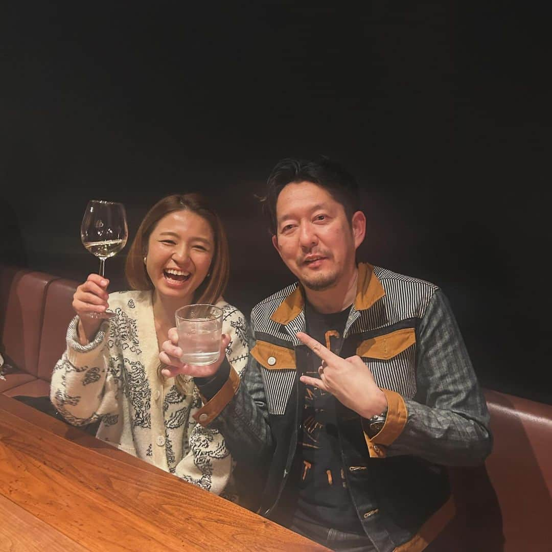 なーみさんのインスタグラム写真 - (なーみInstagram)「ゲラゲラわらってる？ 笑う門にはなんちゃらりんだょ🥂  @cakeokayasu カッツンのおもてなしツアー第二弾ᕕ( ᐛ )ᕗイェイッ  @rakuda_anjyo 🐫♡ 素敵な店内とお料理とパフォーマンス♡ オーナーさんが大変爽やかイケメンでございました🧸 美味しかったです😋  #愛知#安城#レストラン#かっつん#親子#笑顔」12月5日 13時54分 - nnnamiiii