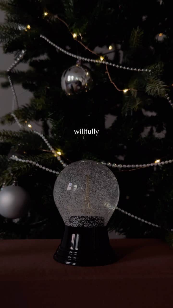 原小夜香のインスタグラム：「'  12/12 coming soon... Holiday with willfully.  @willfully_official  #willfully」