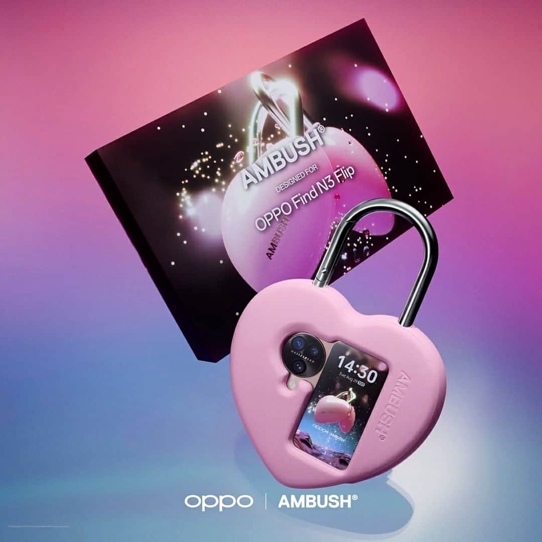 AMBUSHのインスタグラム：「Lock it down w/ @oppo 🔒❤  #AMBUSH and OPPO bring you the  OPPO X AMBUSH FLIPPED PADLOCK for the fabulous #OPPOFindN3Flip  Experience innovation and style with limited editions available in select regions.  #OPPOxAMBUSH #HappyFlippedYear」