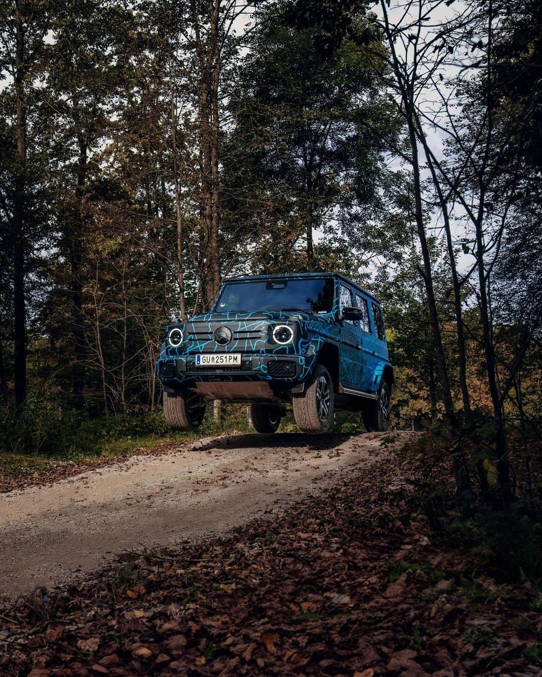 メルセデス・ベンツのインスタグラム：「Going off the road. Camouflaged and quietly – the electric G.  #MercedesBenz #GClass」