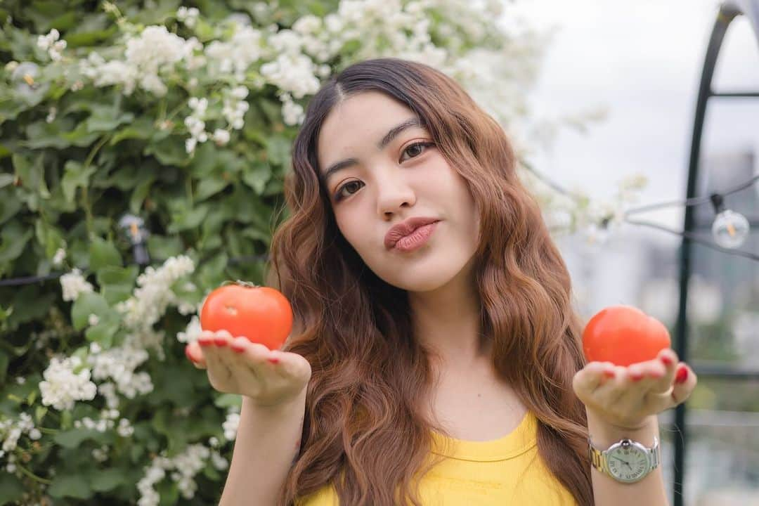 Amata Chittaseneeさんのインスタグラム写真 - (Amata ChittaseneeInstagram)「#pearypieskygarden ☺️been spreading and receiving so much love over the weekend! Every moment has been such a joy! Thank you for having an interest in urban farming 🌼🌼🌼 hope to see all of you again soon!! With love! Sky garden, Bangkok #urbanfarming #rooftopgarden #bangkok #organic #Thailand #organicfarming #safefood」12月5日 16時54分 - pearypie