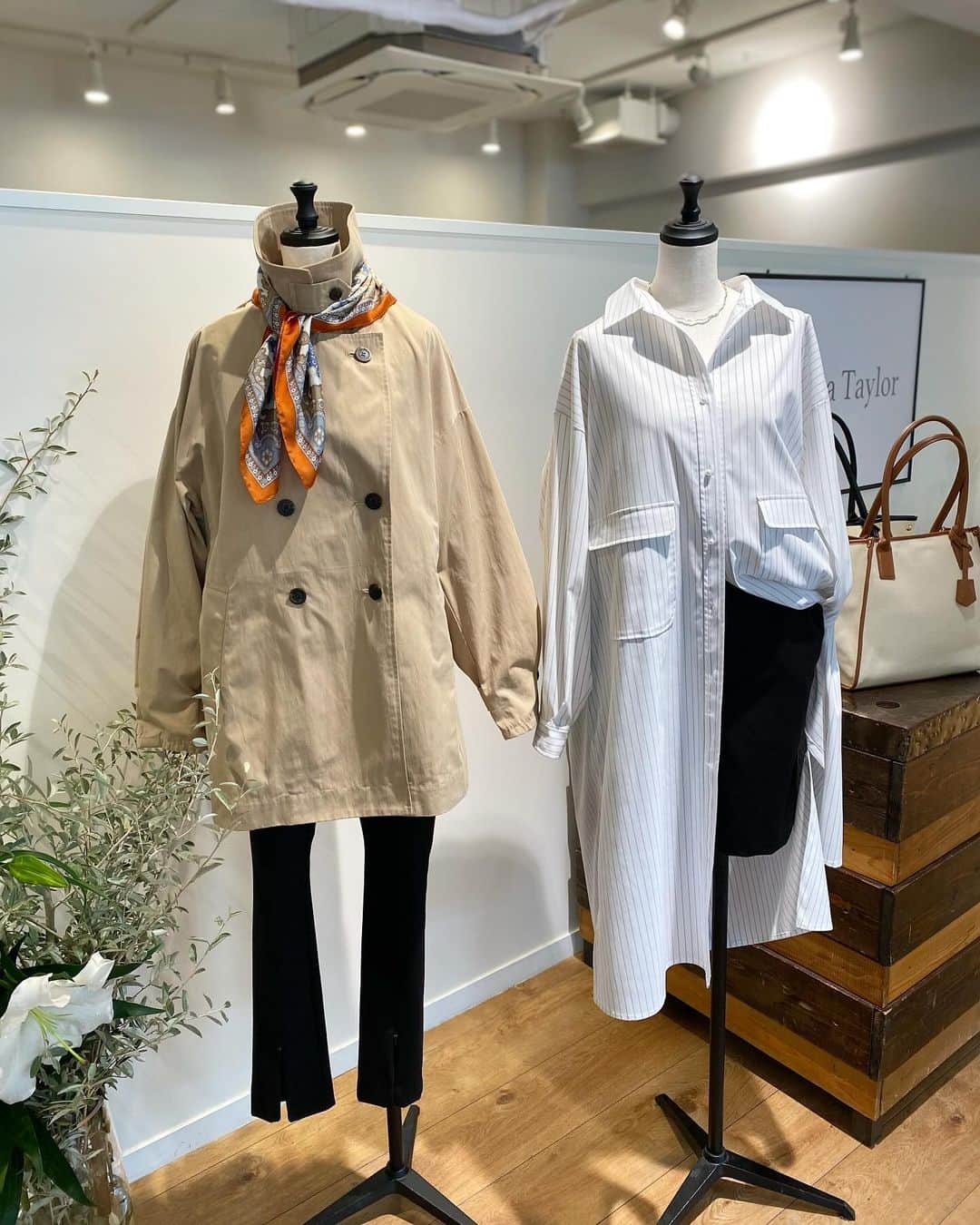 haruru0724さんのインスタグラム写真 - (haruru0724Instagram)「STYLEDOORの展示会🤍 このトップス可愛くてオーダー😍 他にも可愛いの多かった🥺💕 . . . #styledoor #emmataylor  #ママコーデ #ママファッション  #プチプラコーデ #高見えコーデ #きれいめコーデ #キレイめコーデ  #大人カジュアル #カジュアルコーデ  #きれいめカジュアル #キレイめカジュアル #シンプルコーデ #韓国っぽコーデ  #モノトーンコーデ #淡色コーデ  #展示会 #展示会巡り #2024ss  #mamagirl #locari #partegram」12月5日 17時16分 - haruru0724
