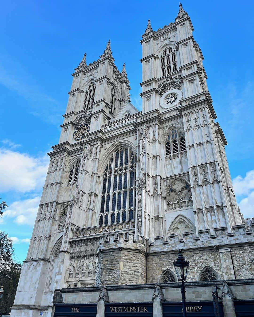 コン・スンヨンさんのインスタグラム写真 - (コン・スンヨンInstagram)「London」12月5日 17時14分 - 0seungyeon