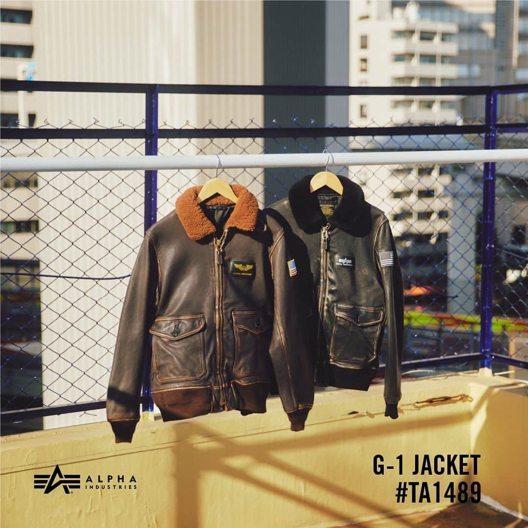 ALPHA INDUSTRIES JAPANのインスタグラム：「1950年代陸軍航空隊によるA-2の開発と同時期に、海軍航空隊によって開発されたレザージャケット。本革の山羊革を使用し、着用するほどに味が出る一着。  G-1 JACKET  #TA1489 ¥99,000(in tax） Col : 401(BLACK) , 468(BROWN） Size :  M , L , XL    #alpha_industries_japan  #alpha_industries  #ALPHAINDUSTRIES #ALPHA #ALPHASHOP #レザージャケット #革ジャン #leatherjacket #g1jacket   #streetsnap #ファッションスナップ #military #fashion #outfitpost #ALPHA渋谷店 #アルファインダストリーズ #ミリタリー  #ミリタリーコーデ #ミリタリーアイテム #ストリートファッション  #アメカジ  #ジャケット #ミリタリージャケット #militaryjacket  #冬アウター #冬コーデ」