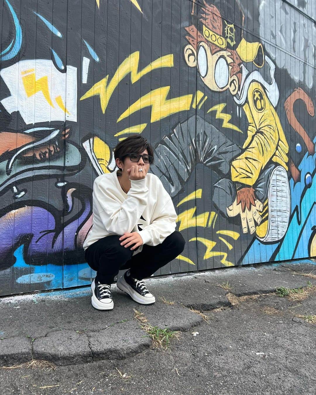 高澤笑大郎さんのインスタグラム写真 - (高澤笑大郎Instagram)「カカアコ  アート🎨 僕も観光気分で 写真を撮りました😂  How do you guys like the new photos on @crossingrain? Hope your enjoying our new social media look😆💖  #Crossingrain #XR #xr #boyband #Hawaii #Oahu #Aloha #Music #Japan #Honolulu #Hilo #Kpop #Jpop #rap #singing #dance #have #courage #and #be #kind #ありのまま」12月5日 17時41分 - xr_shotaro