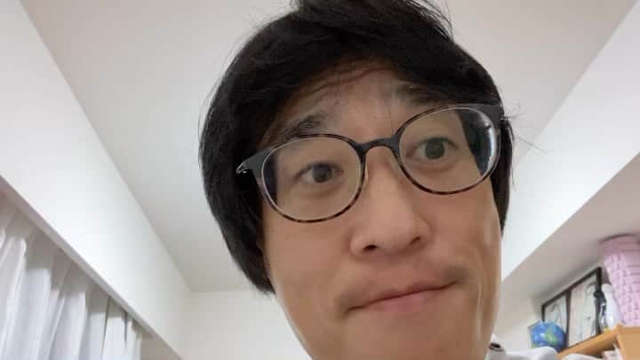 村上健志のインスタグラム：「密着。」
