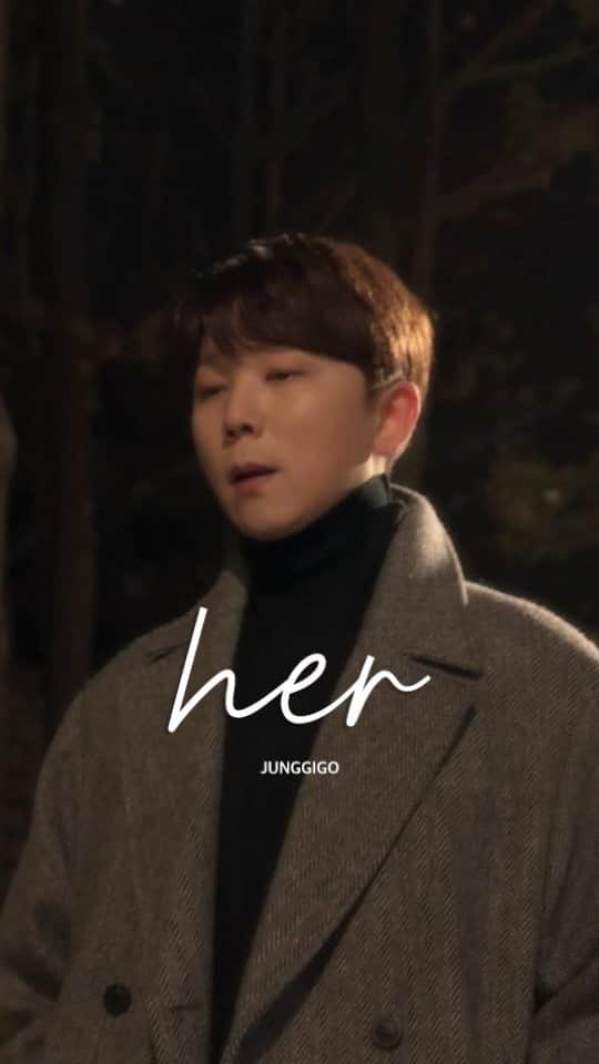 チョンギゴのインスタグラム：「오랜만에 발표하는 참회의 신곡 'her' 모든 음원 사이트를 통해 공개 되었습니다. 개인적으로 지금같이 추운 겨울 저녁 퇴근길에 들을때 좋았어요.   워너뮤직코리아 식구들과 함께 만든 첫 곡이에요.  고생해주신 우리 워너뮤직 스탭분들과 곡을 함께 만든 친구들 @jessebarrera , @michaelcarreon , @albertposis 모두 감사합니다! Thank you guys!   Produced by Jesse Barrera @jessebarrera Composed by JUNGGIGO @junggigo, Jesse Barrera @jessebarrera, Albert Posis @albertposis, Michael Carreon @michaelcarreon Arranged by Jesse Barrera @jessebarrera Lyrics by JUNGGIGO @junggigo Cover Artwork by JUNGGIGO @junggigo Recorded by Lee KyungWon @lee.kayone @WarnerMusicKorea Studio Mixed by Manny Park @cryinstereo SIG Recordings Mastered by Kwon NamWoo @821Sound」
