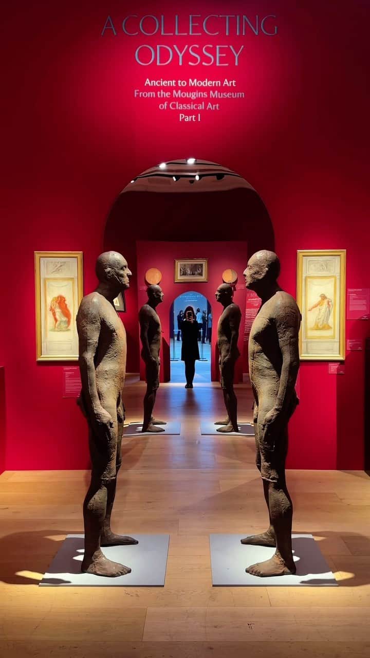 クリスティーズのインスタグラム：「Step inside Classic Week at Christie’s London 💫⁣ ⁣ Explore art from antiquity to the 21st century in our London winter Classic Week season, in which we celebrate the transformative power of creativity and invention.⁣ ⁣ This season, the sale series is open for viewing with free entry at King Street until 13 December.⁣ ⁣ #ClassicWeek #ChristiesClassicWeek #ClassicWeekLondon」